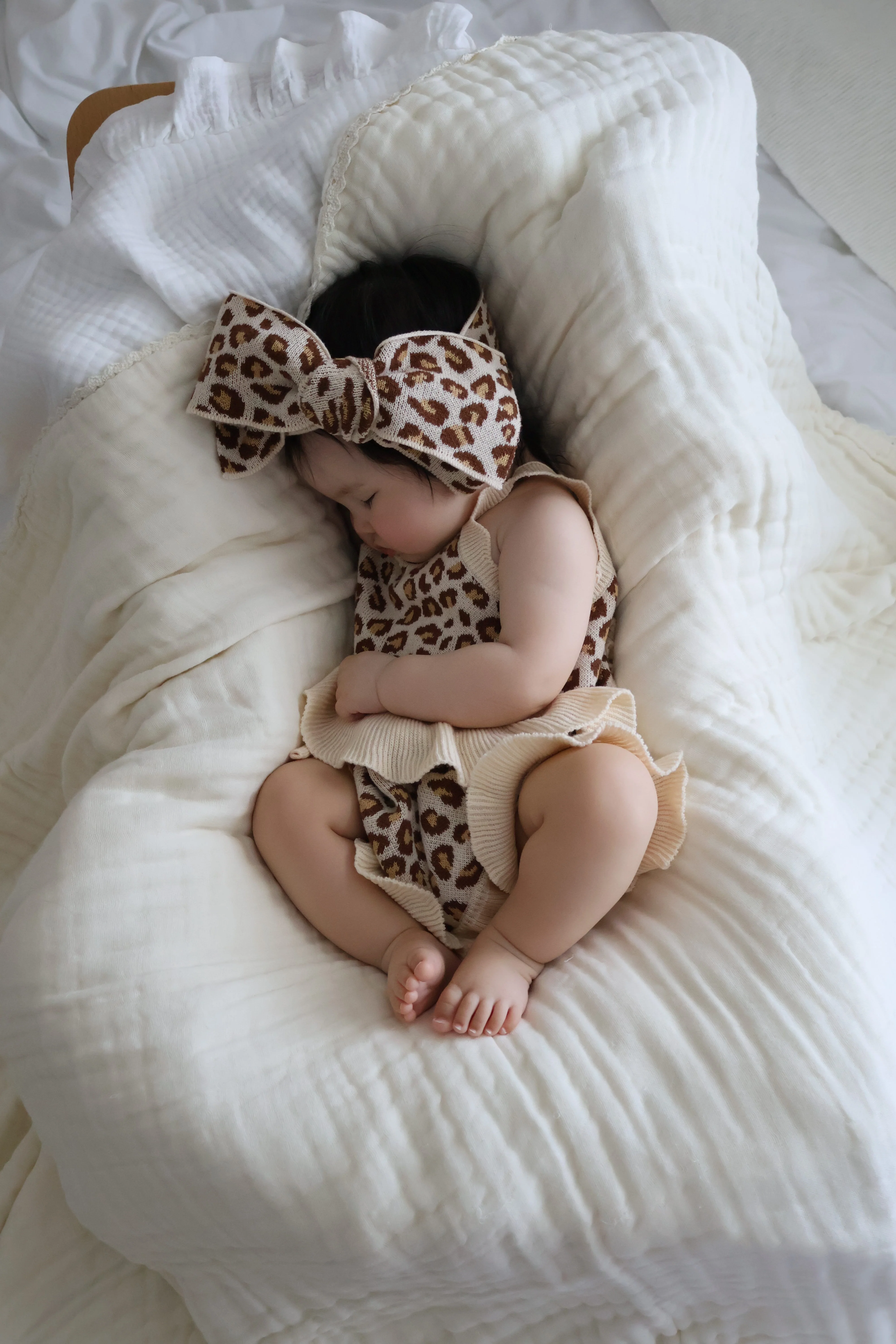 Leopard Knit Topknot - Image 10