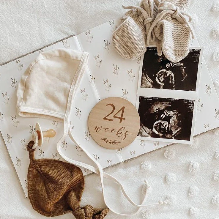 Engraved Wooden Pregnancy Milestone Collection - Set of 14 - 10cm - Image 11