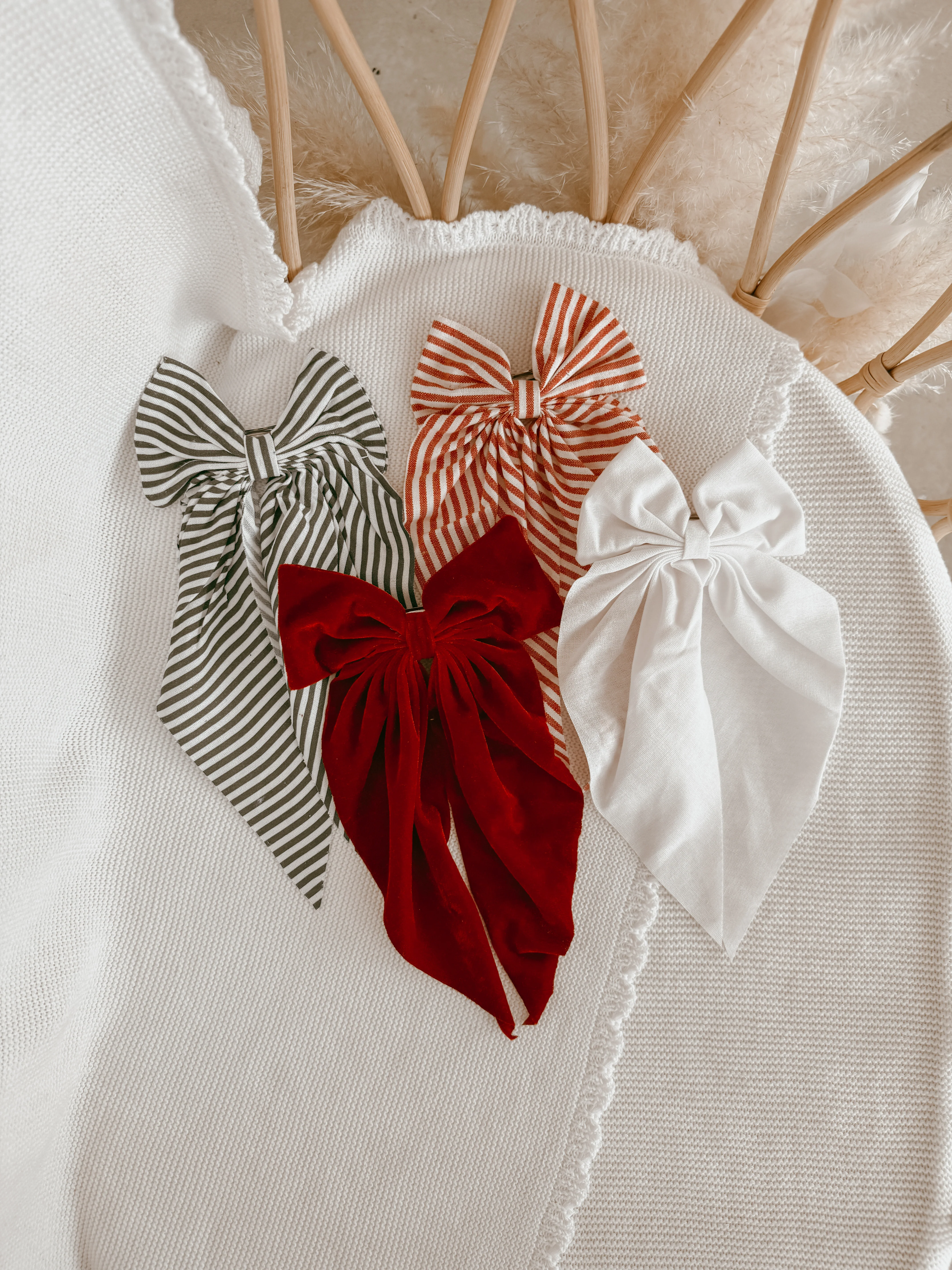 Hair Bow - White - Image 3