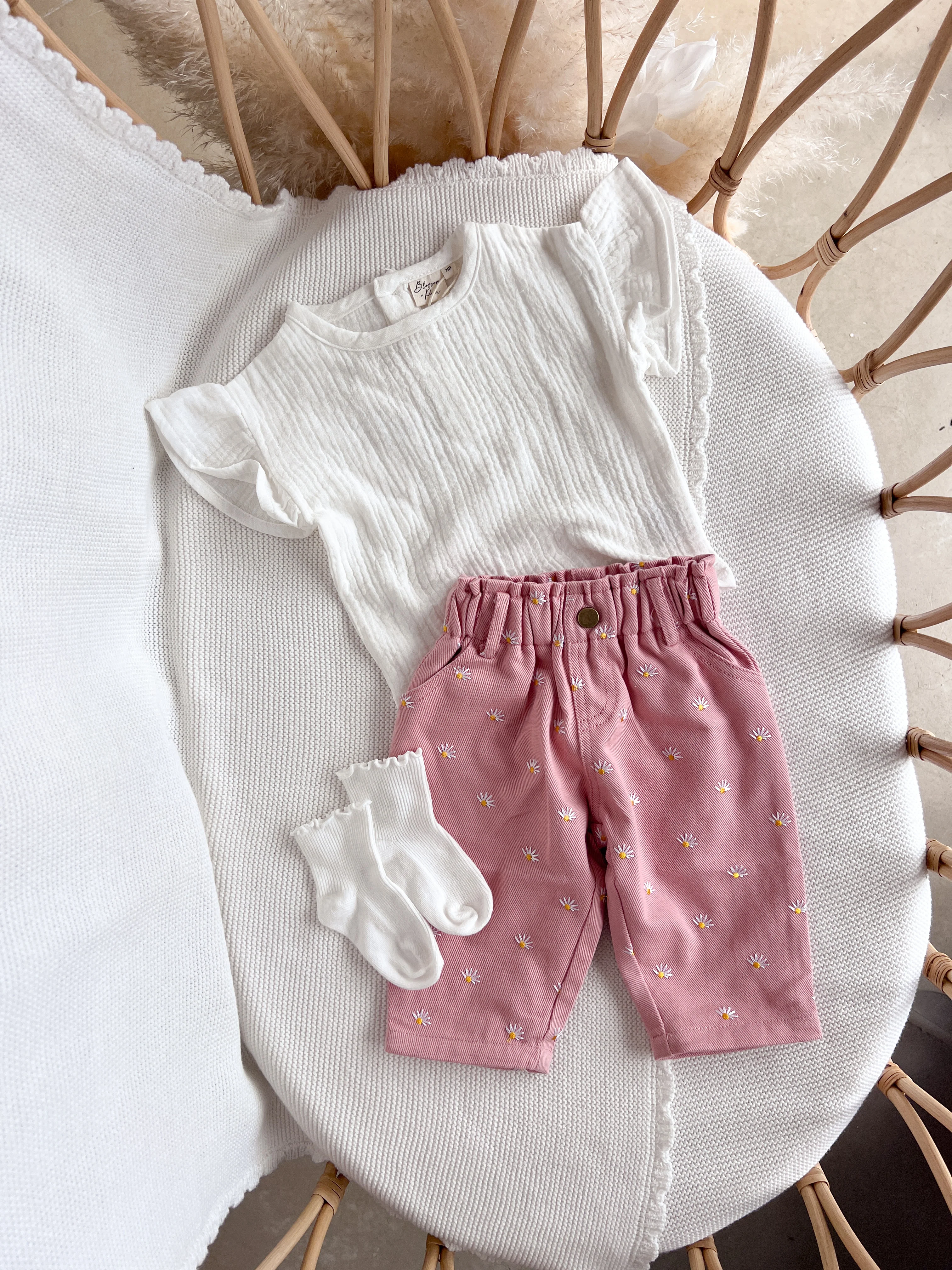 Daisy Pink Denim Jeans - Image 11